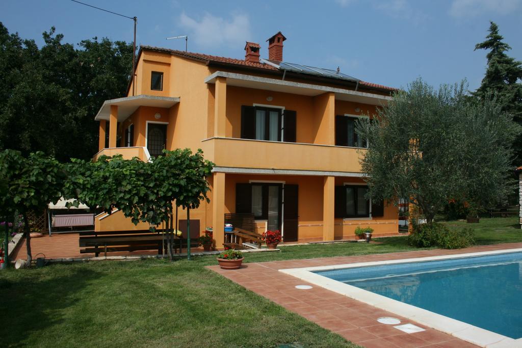 Sossa Apartments Umag Exterior foto