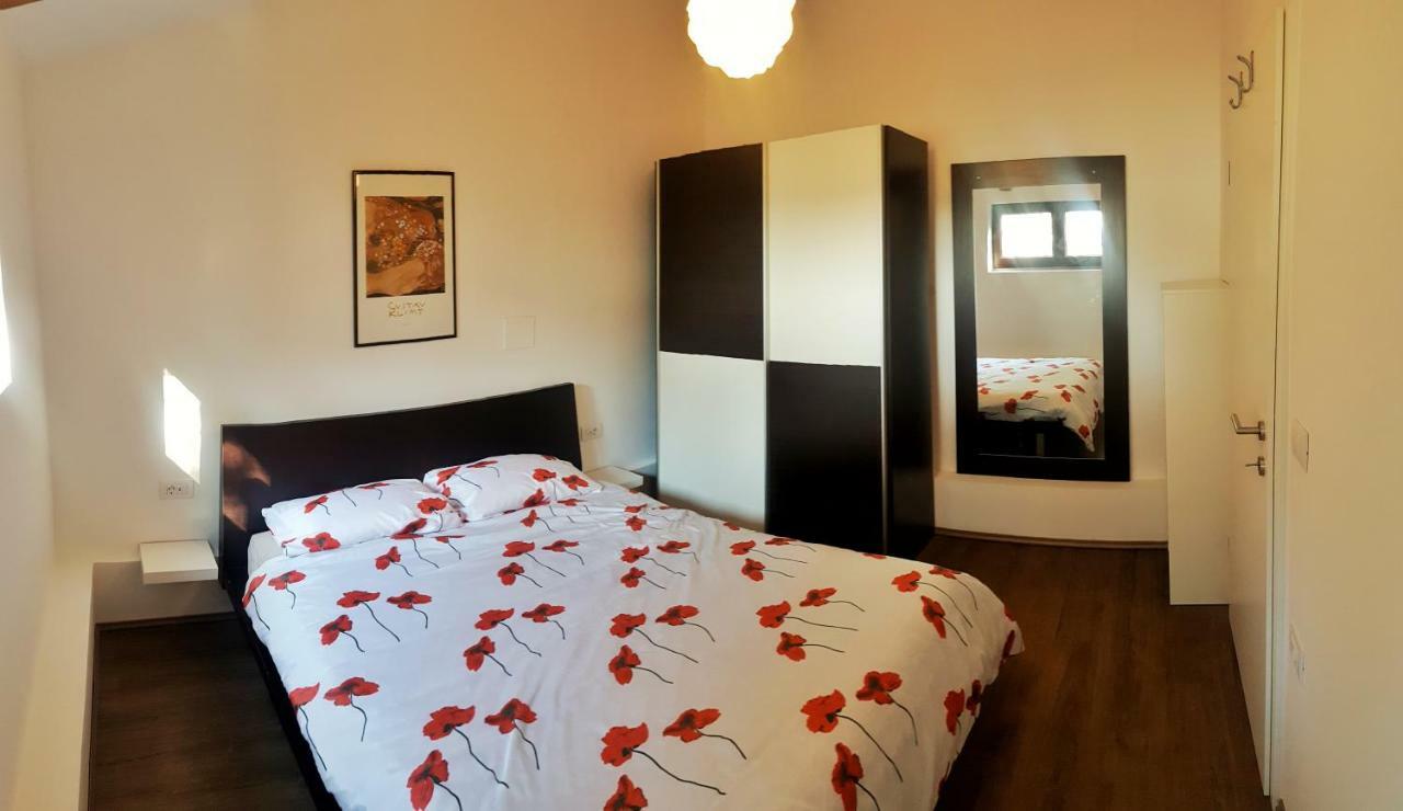 Sossa Apartments Umag Exterior foto